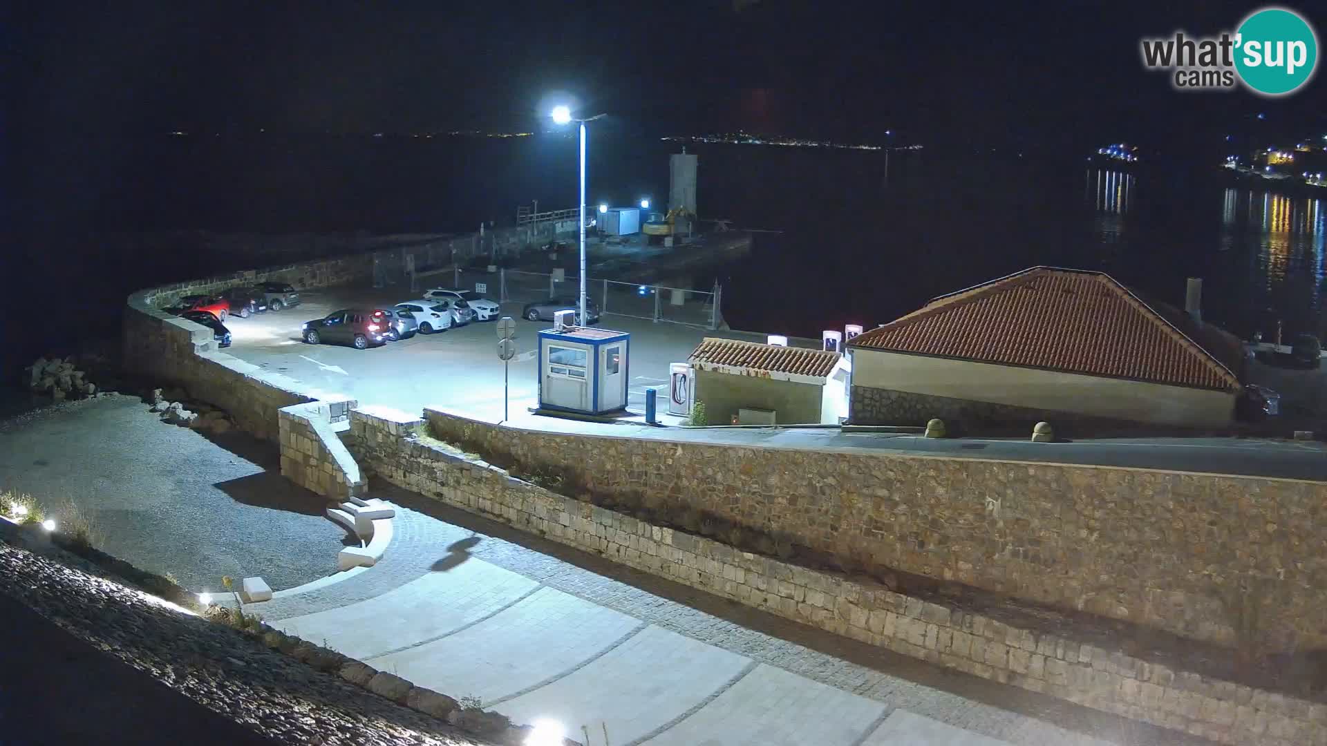 Senj Hafen Webcam – Wellenbrecher & Leuchtturm Liveblick