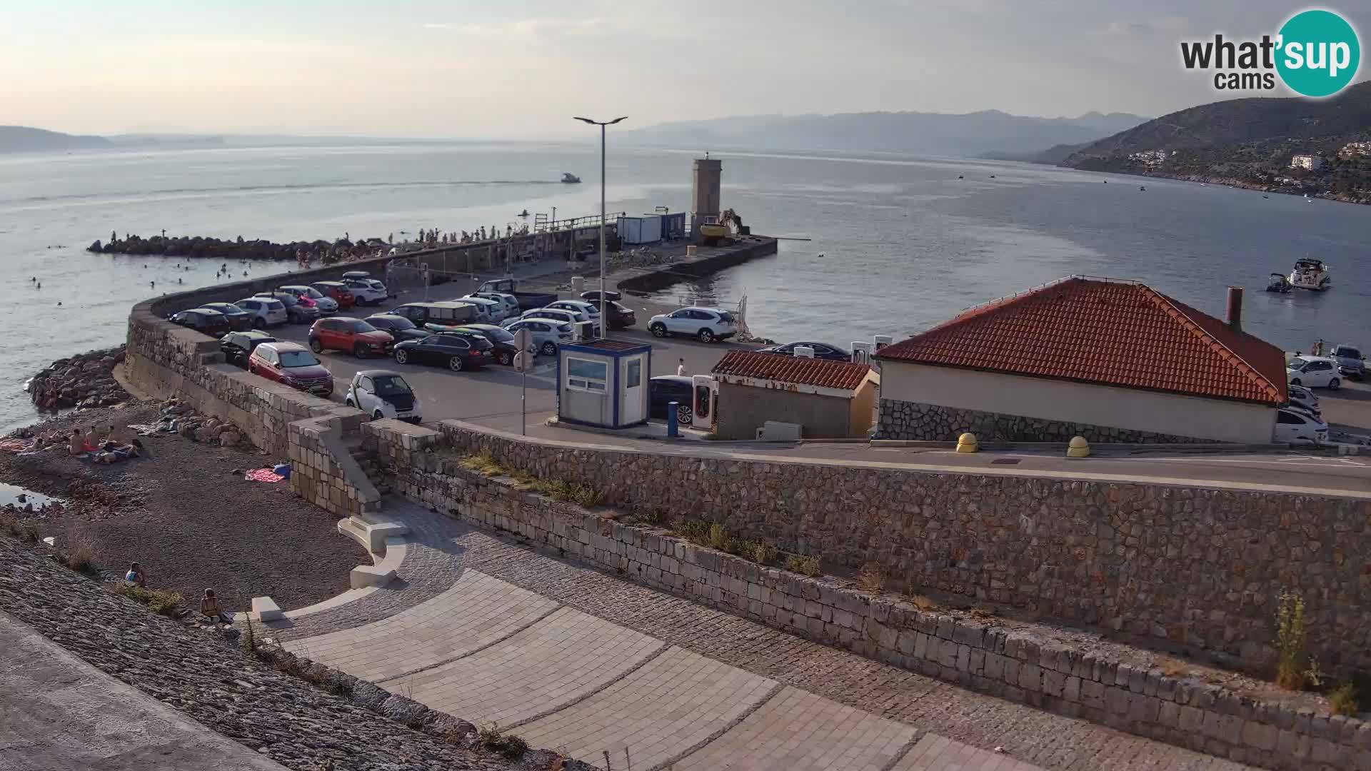 Senj Hafen Webcam – Wellenbrecher & Leuchtturm Liveblick