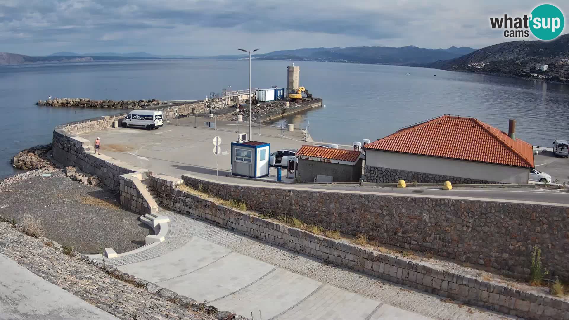 Webcam Porto di Segna – Frangiflutti e Faro in diretta