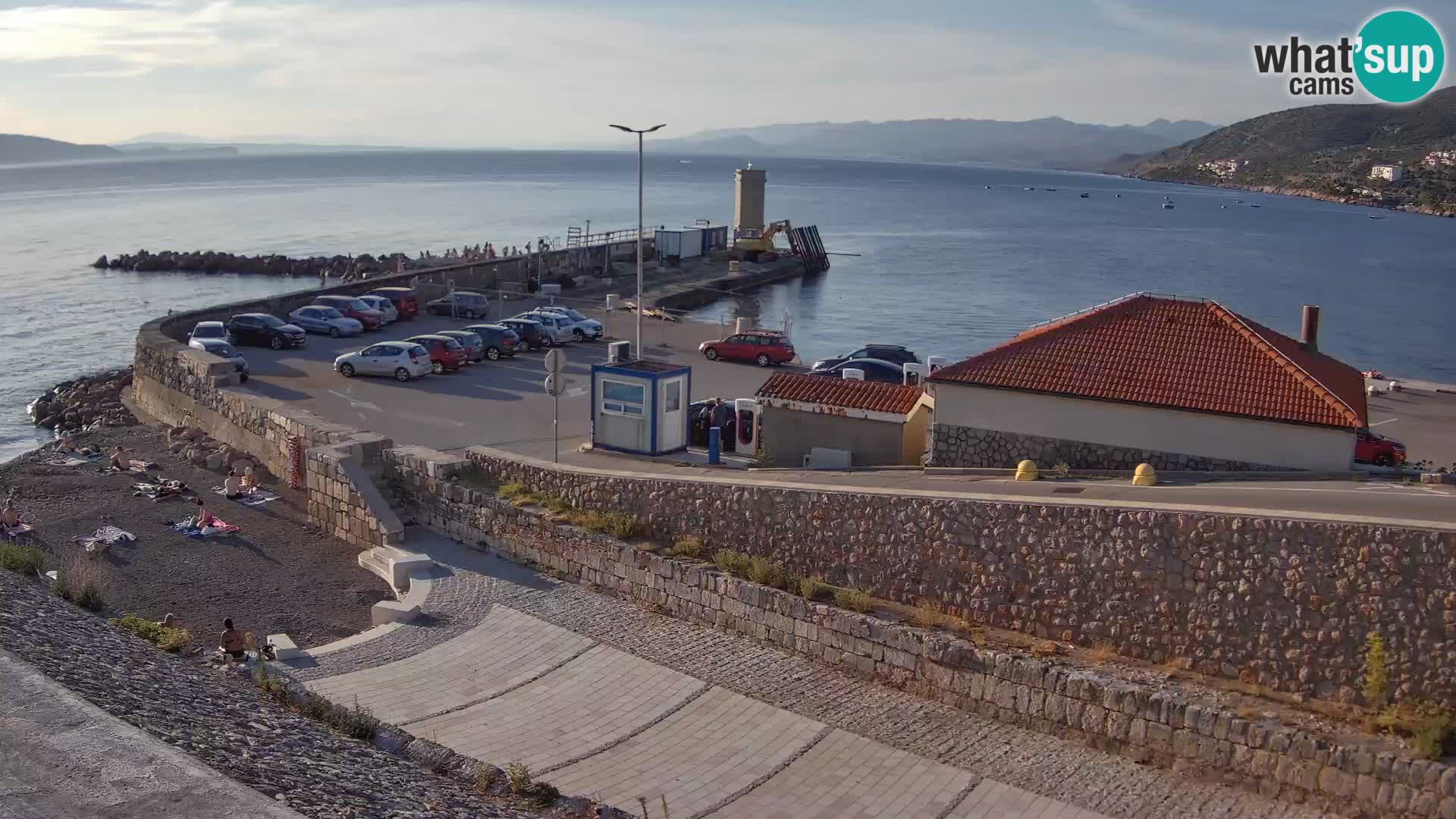 Web kamera Senj luka – Lukobran i svjetionik uživo