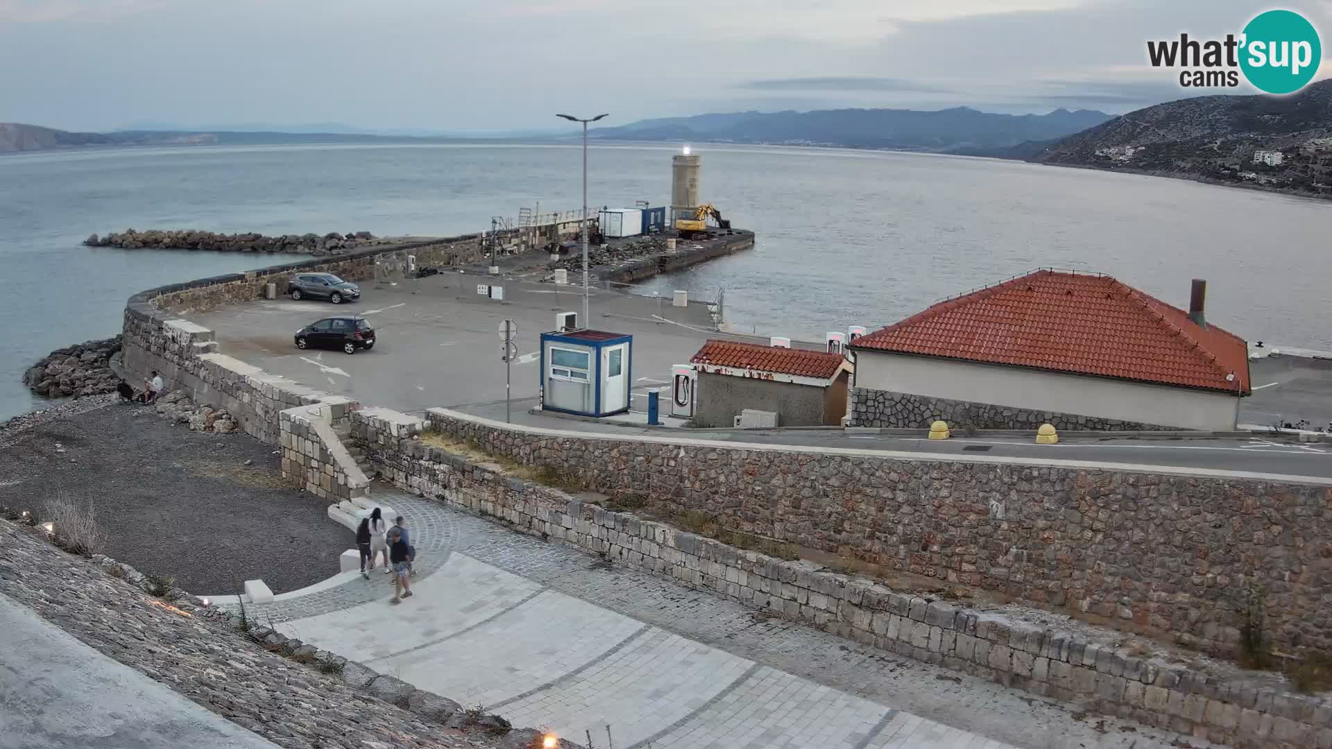 Webcam puerto de Senj – Rompeolas y faro en directo