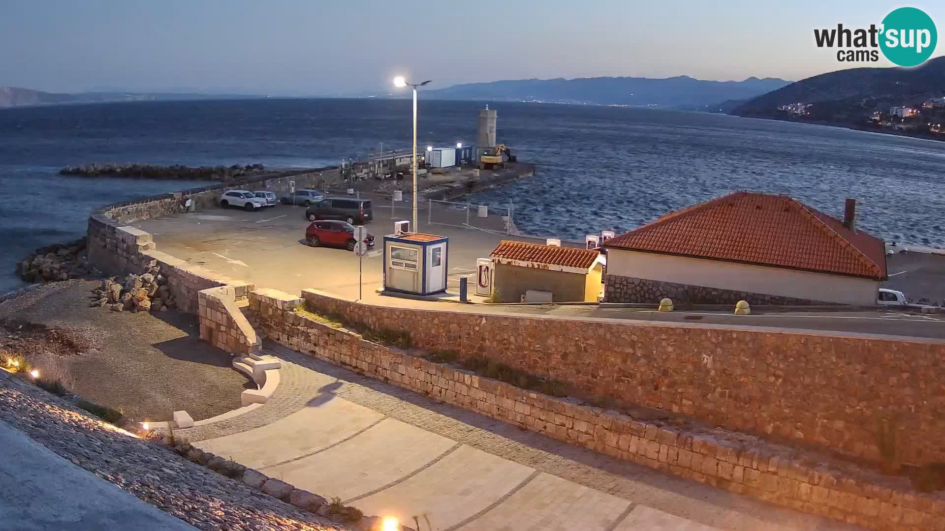 Webcam Porto di Segna – Frangiflutti e Faro in diretta