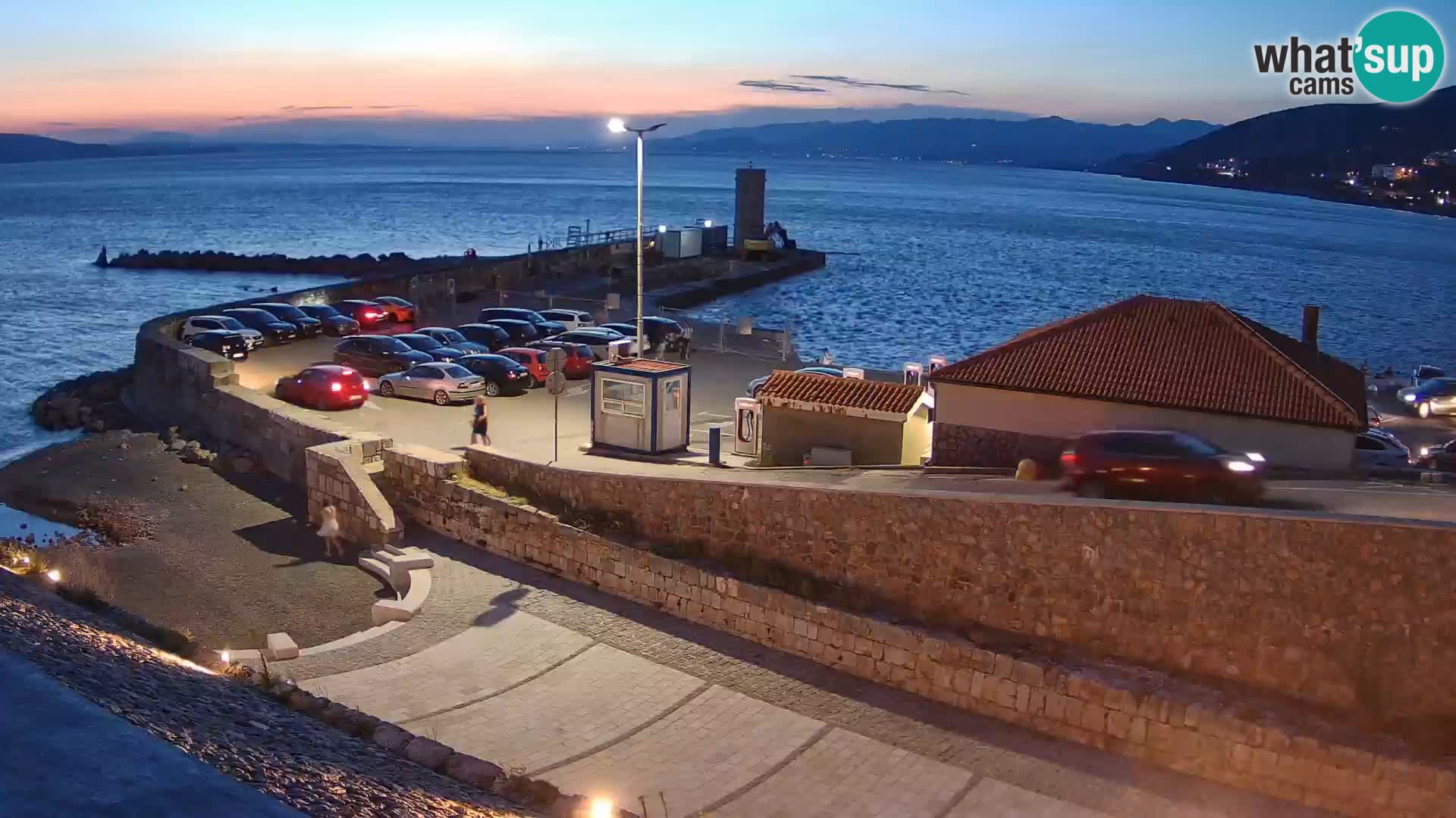 Web kamera Senj luka – Lukobran i svjetionik uživo