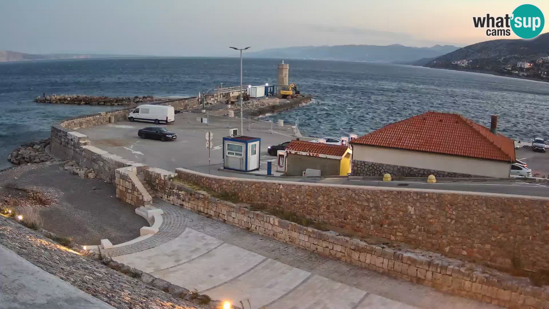 Webcam Porto di Segna – Frangiflutti e Faro in diretta
