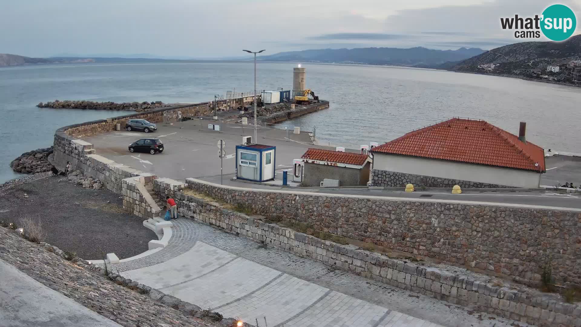 Webcam puerto de Senj – Rompeolas y faro en directo