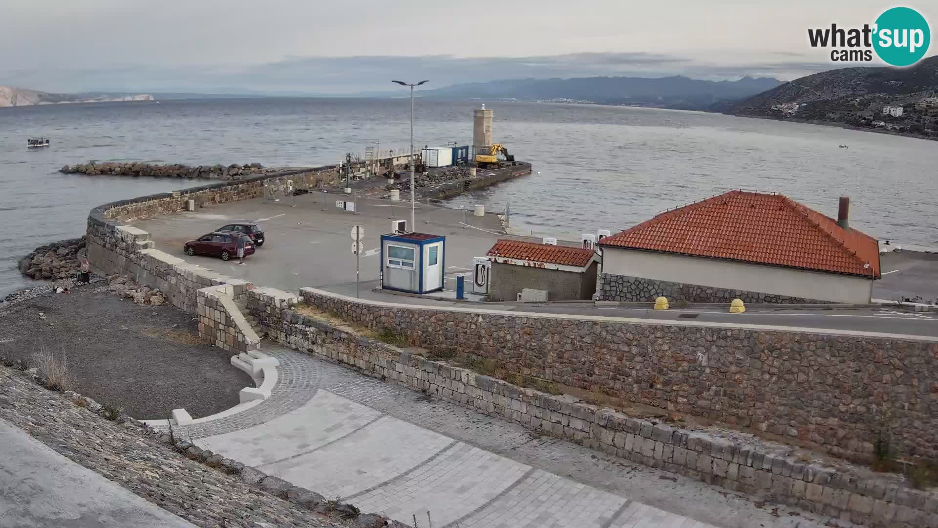 Senj Hafen Webcam – Wellenbrecher & Leuchtturm Liveblick