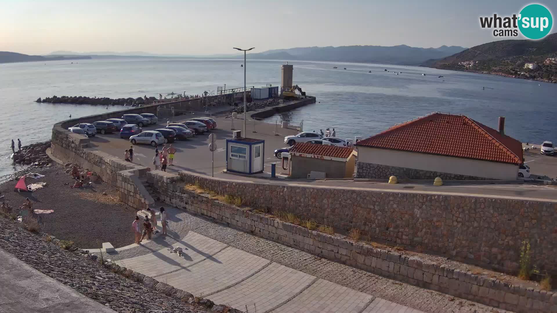 Webcam port de Senj – Vue sur la jetée et le phare