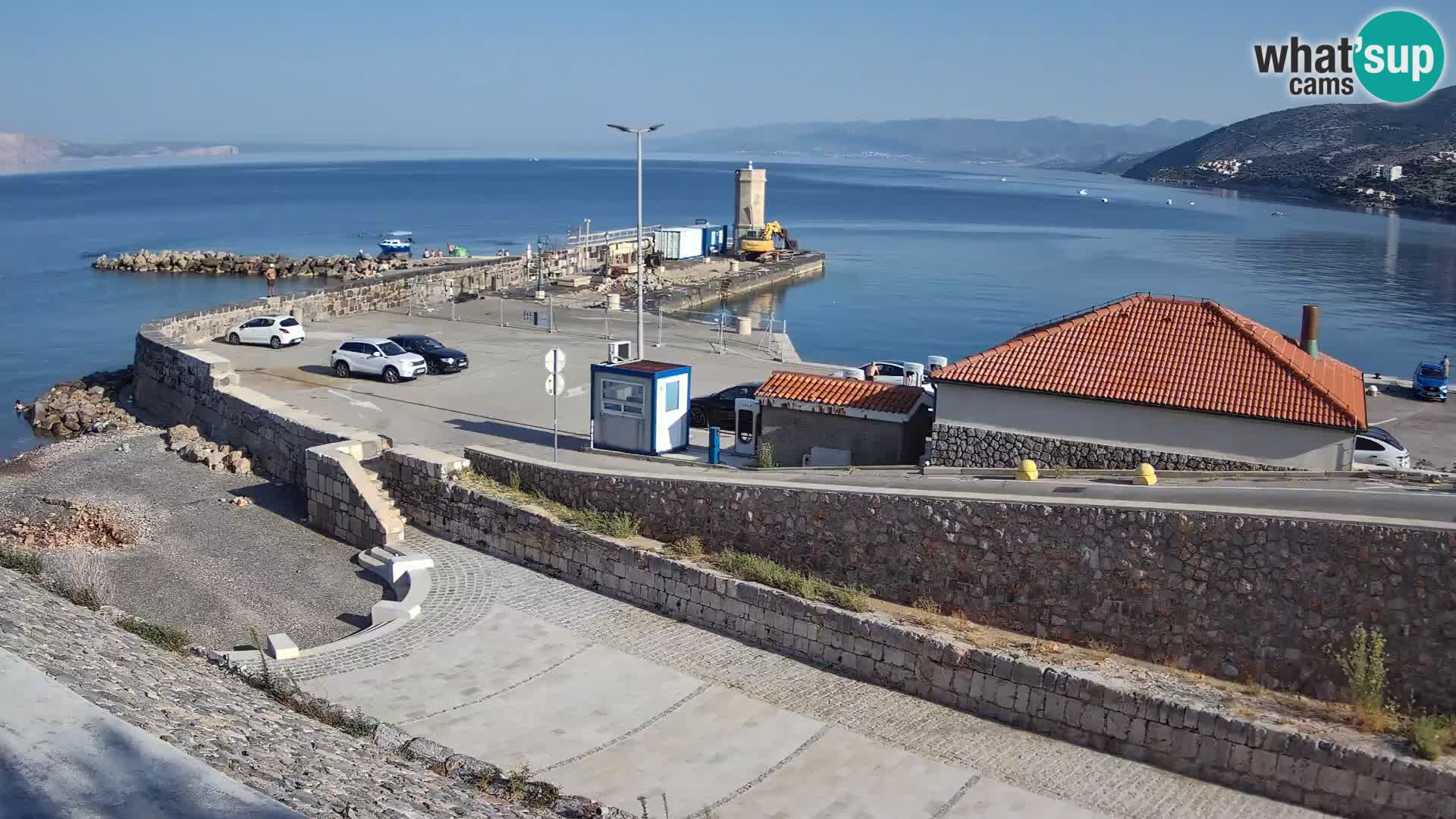 Senj Hafen Webcam – Wellenbrecher & Leuchtturm Liveblick