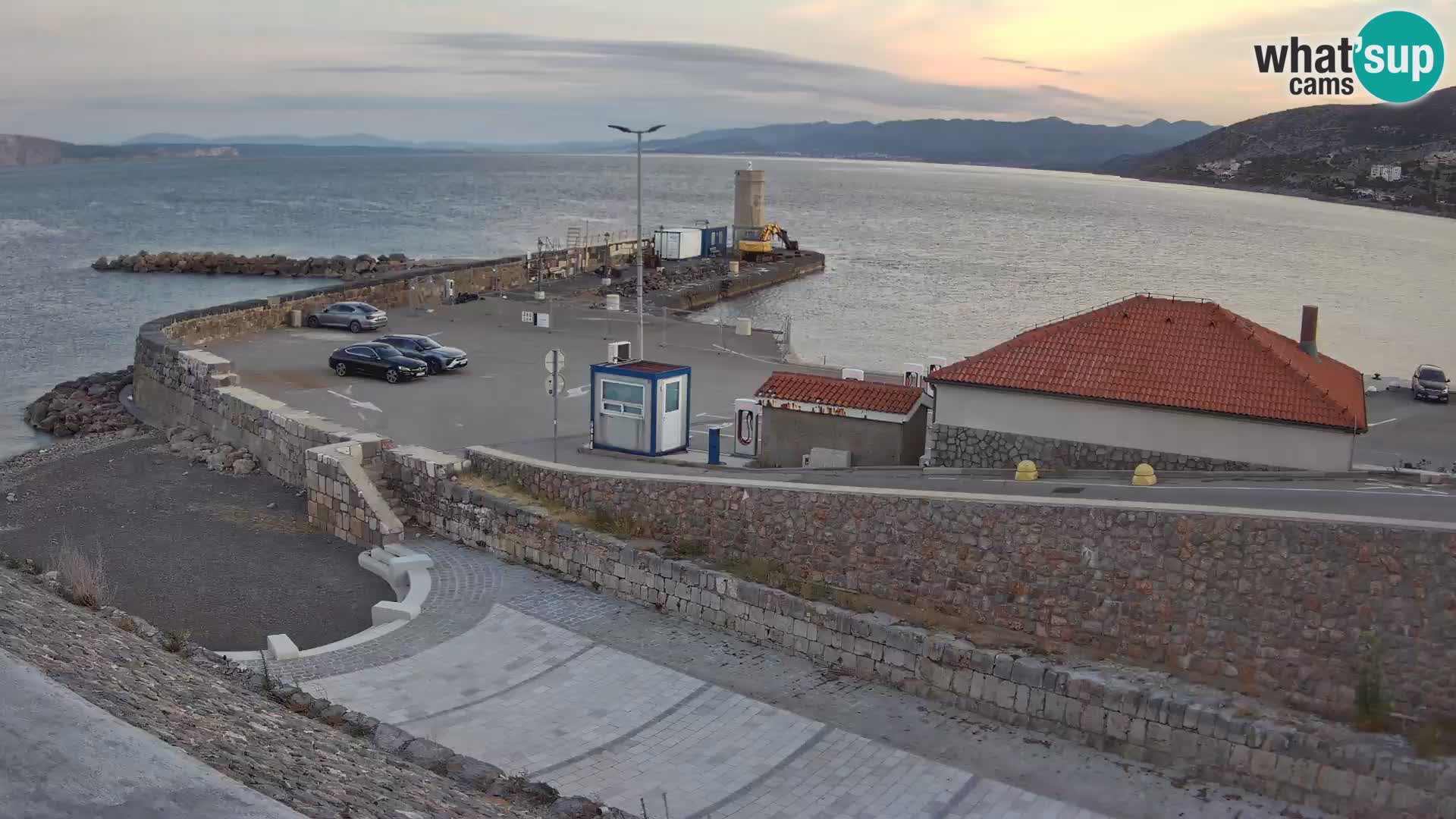 Webcam Porto di Segna – Frangiflutti e Faro in diretta