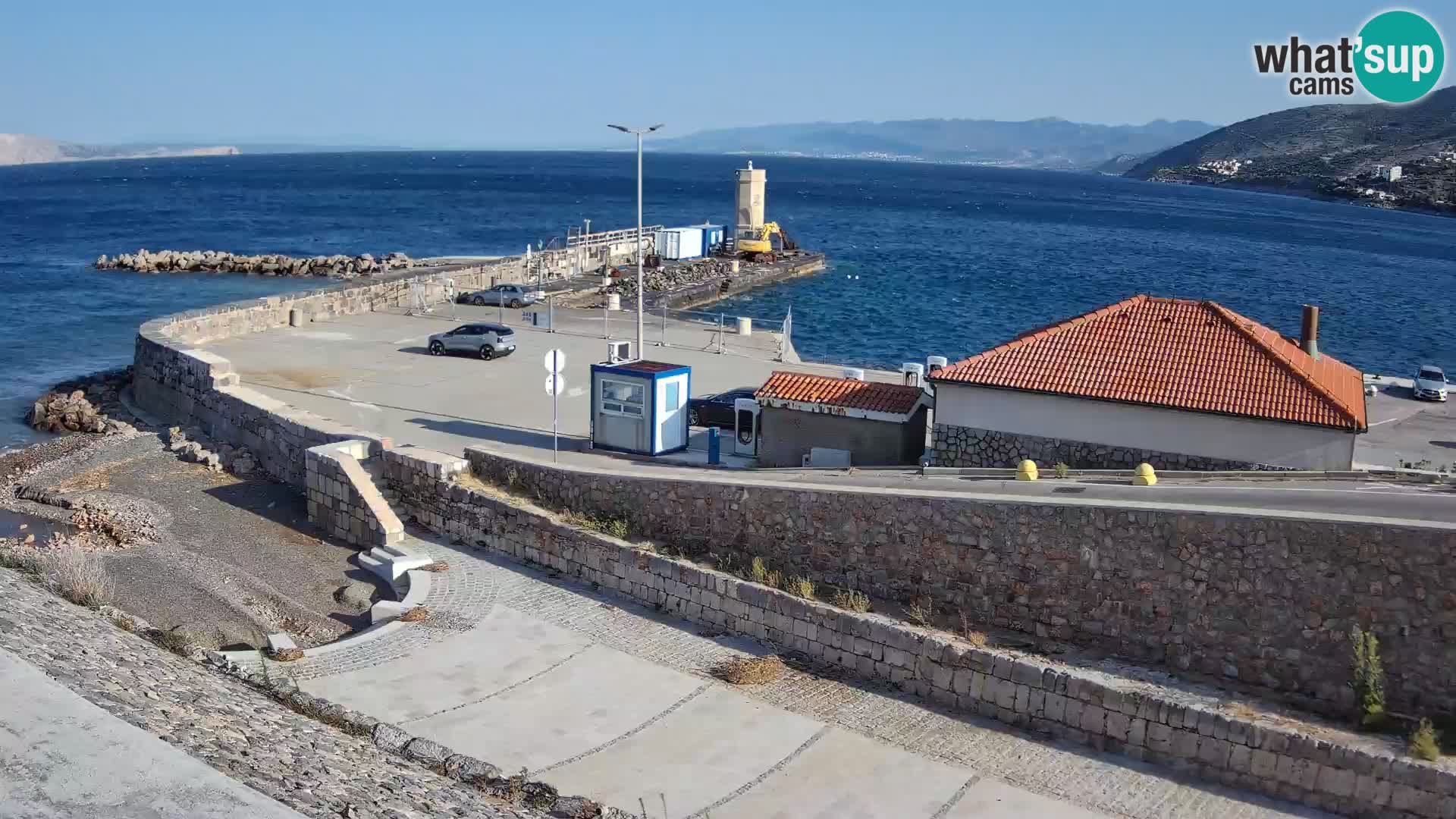 Senj Hafen Webcam – Wellenbrecher & Leuchtturm Liveblick