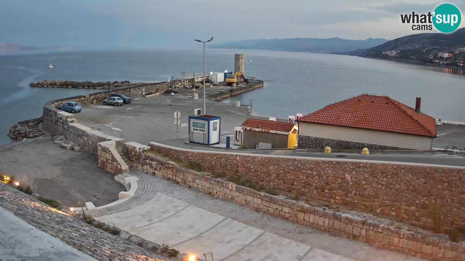 Webcam Porto di Segna – Frangiflutti e Faro in diretta