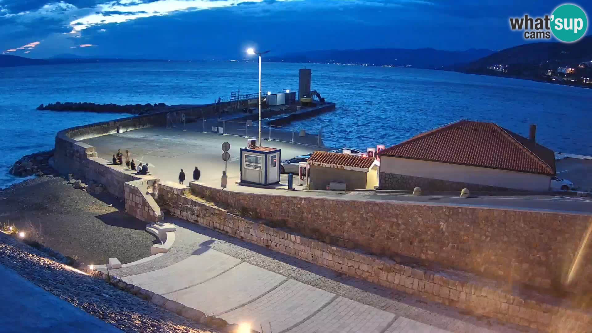 Web kamera Senj luka – Lukobran i svjetionik uživo