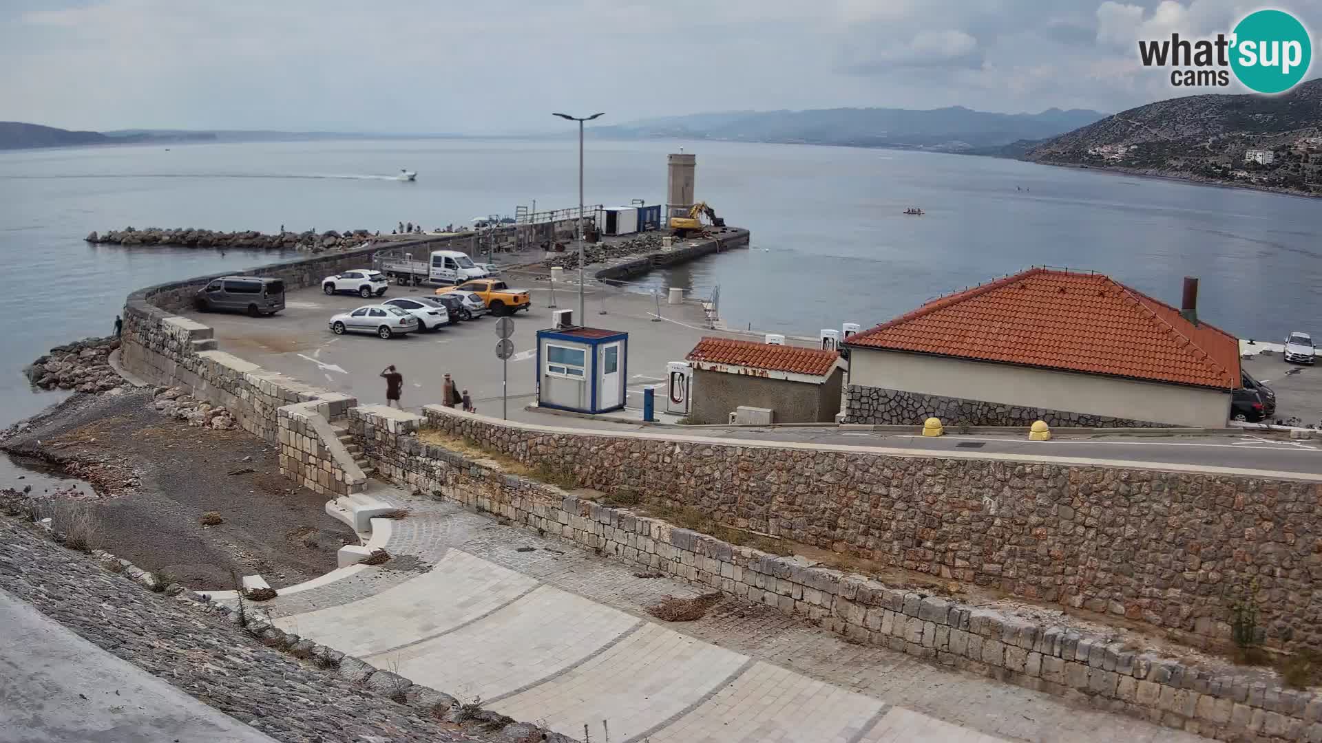 Web kamera Senj luka – Lukobran i svjetionik uživo