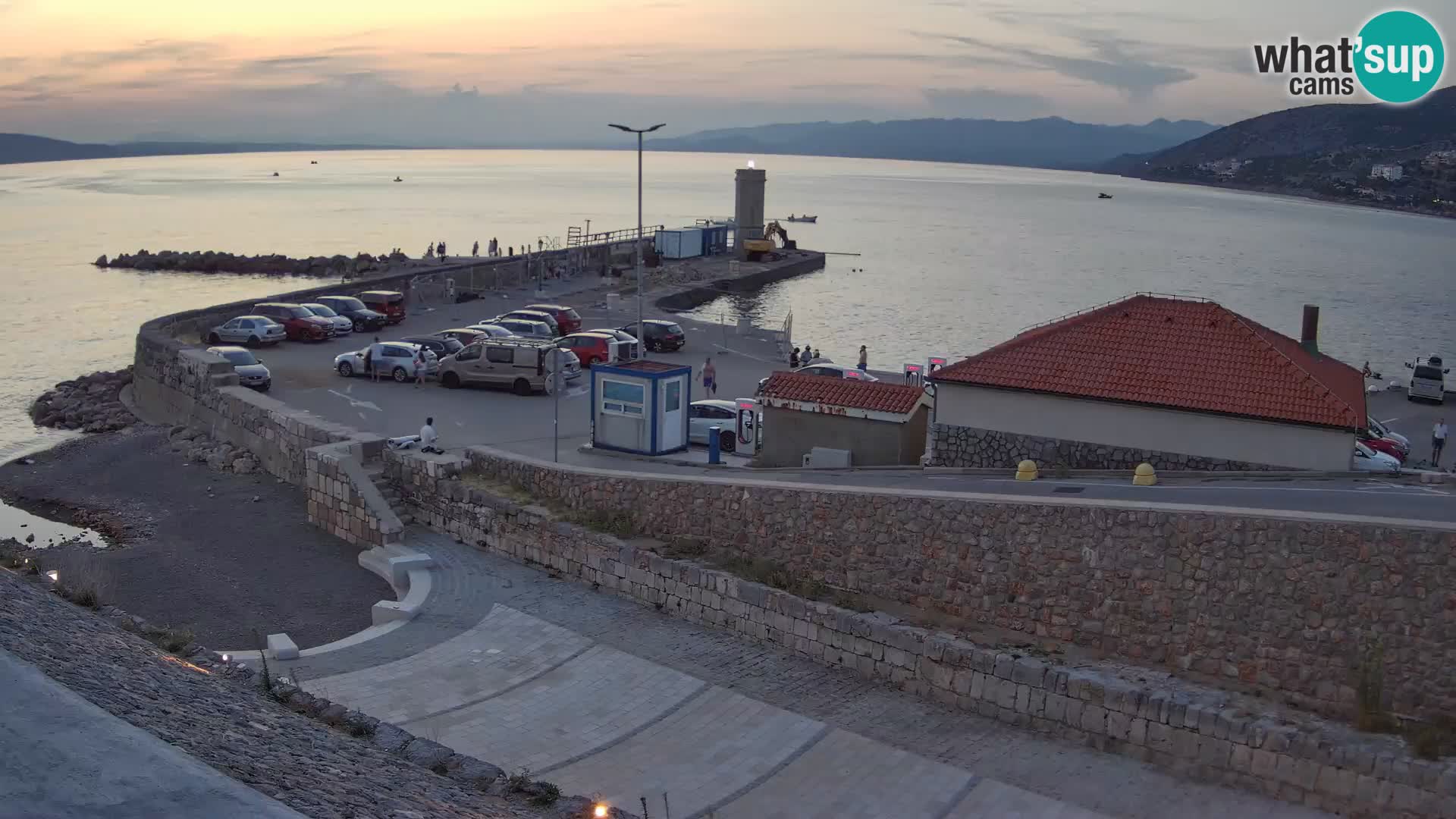 Webcam Porto di Segna – Frangiflutti e Faro in diretta