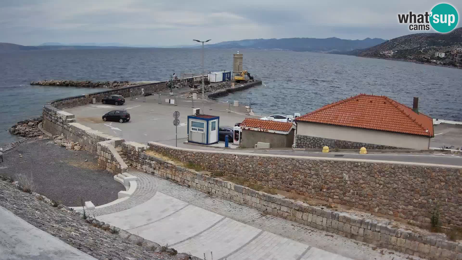 Webcam port de Senj – Vue sur la jetée et le phare