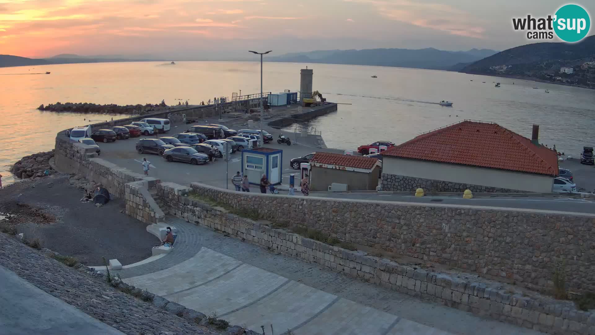 Webcam puerto de Senj – Rompeolas y faro en directo