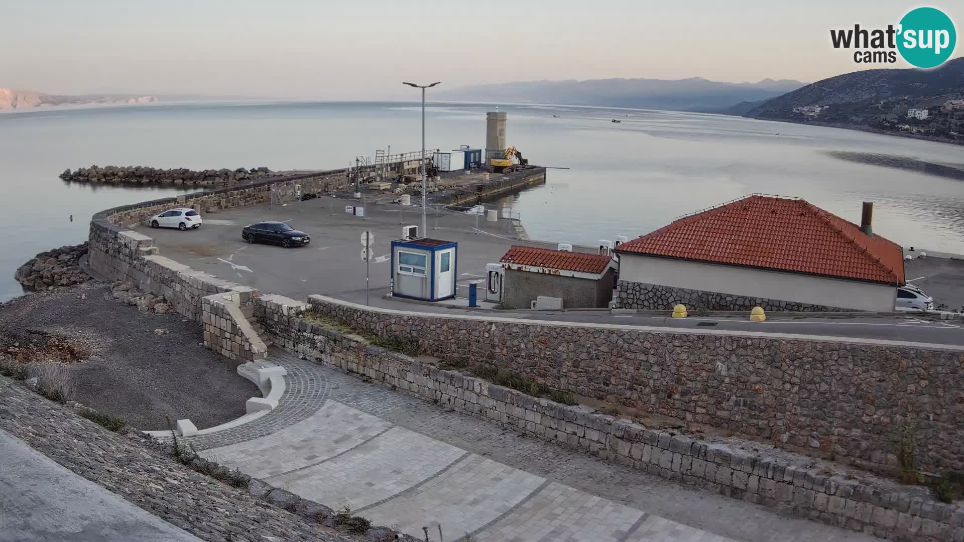 Webcam Porto di Segna – Frangiflutti e Faro in diretta