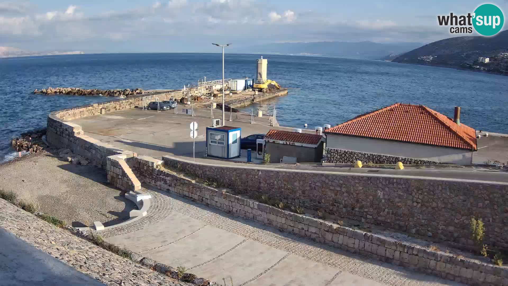 Senj Hafen Webcam – Wellenbrecher & Leuchtturm Liveblick