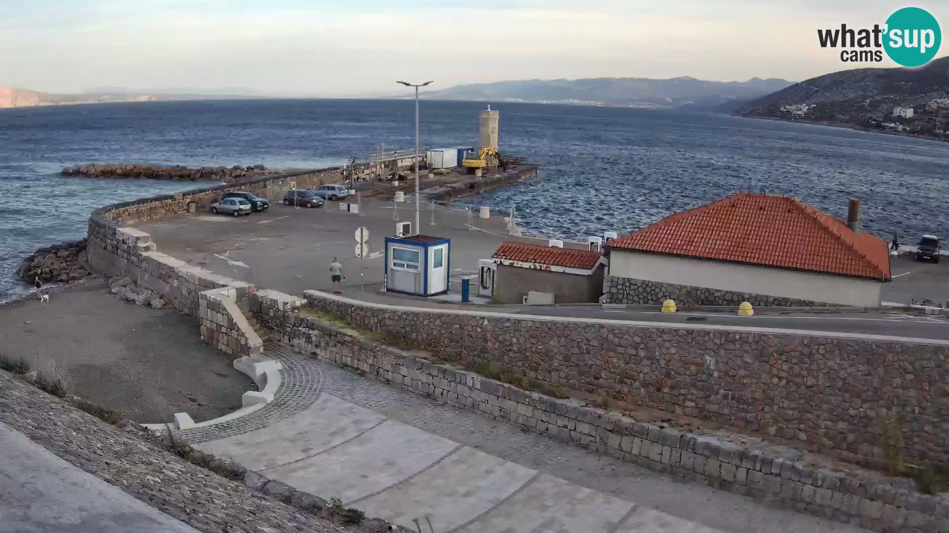 Webcam port de Senj – Vue sur la jetée et le phare