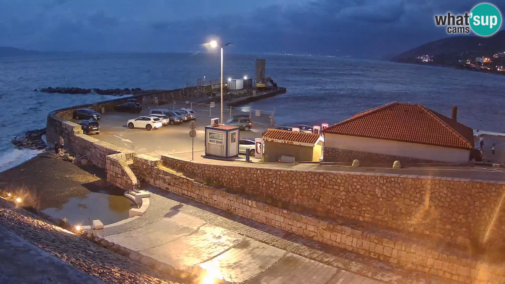 Senj Harbour Webcam – Breakwater & Lighthouse Live View