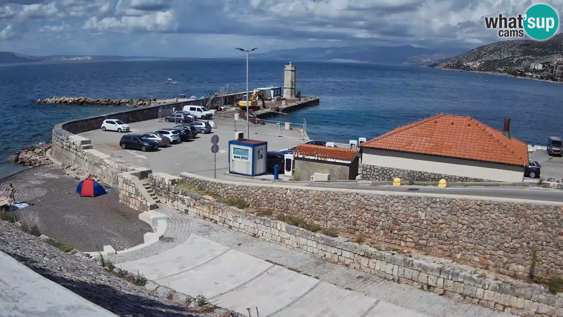 Senj Hafen Webcam – Wellenbrecher & Leuchtturm Liveblick