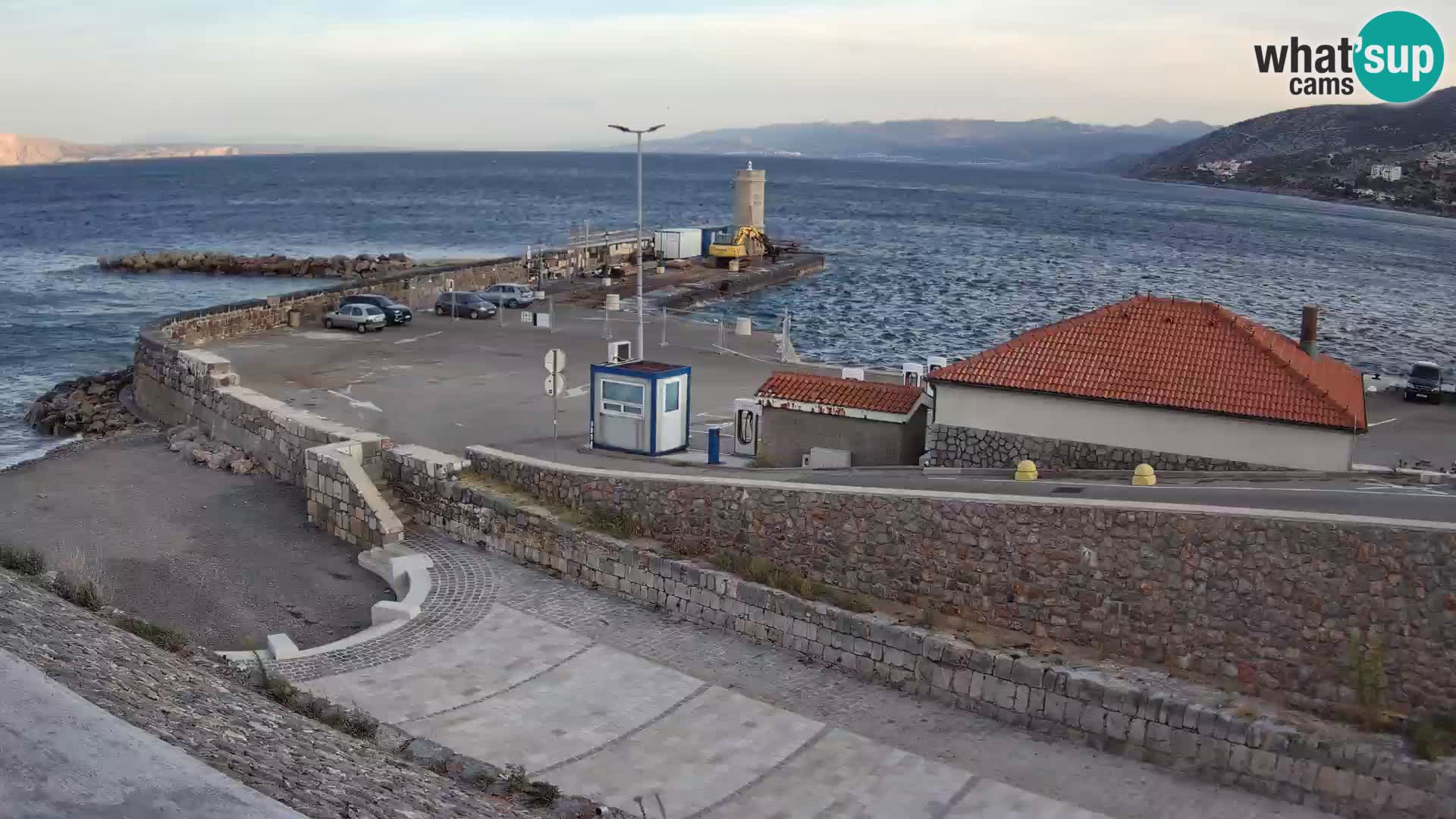 Senj Hafen Webcam – Wellenbrecher & Leuchtturm Liveblick