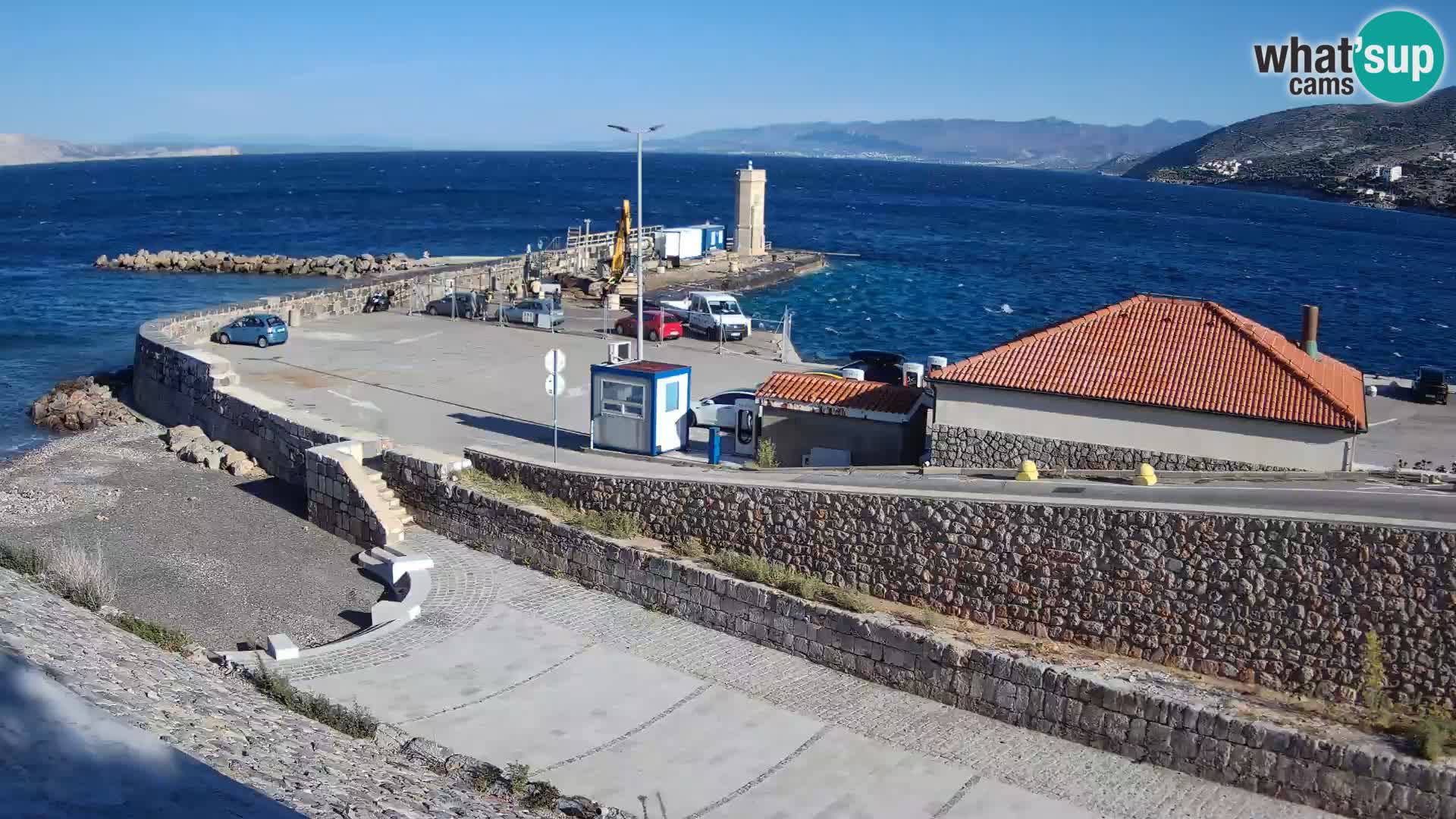Web kamera Senj luka – Lukobran i svjetionik uživo