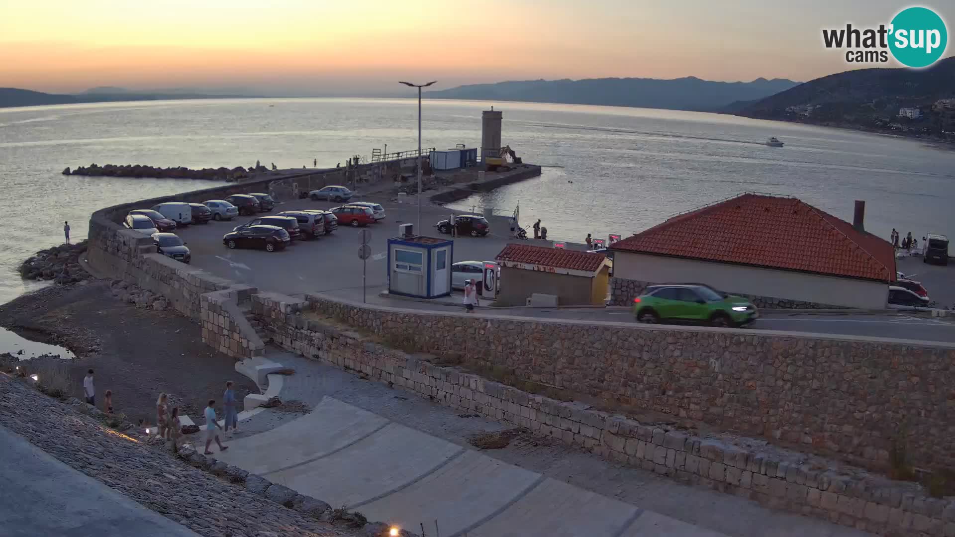 Web kamera Senj luka – Lukobran i svjetionik uživo