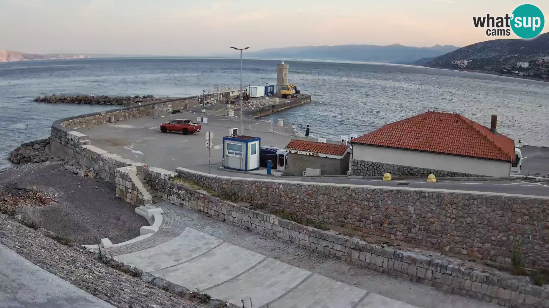 Webcam Porto di Segna – Frangiflutti e Faro in diretta
