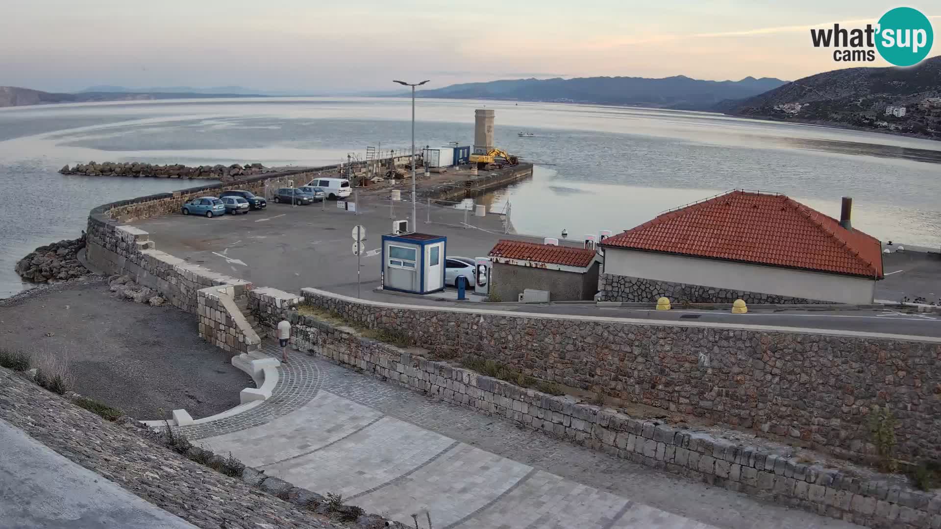 Senj Hafen Webcam – Wellenbrecher & Leuchtturm Liveblick