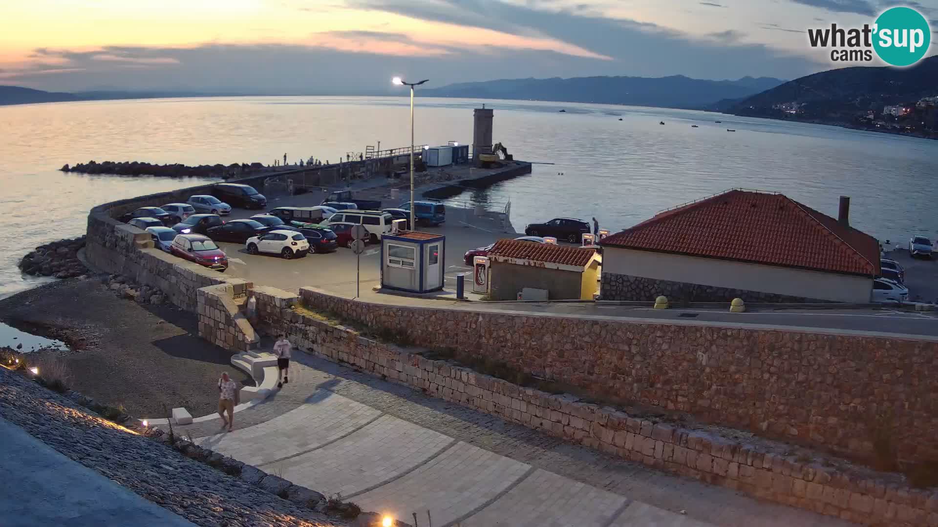 Webcam puerto de Senj – Rompeolas y faro en directo
