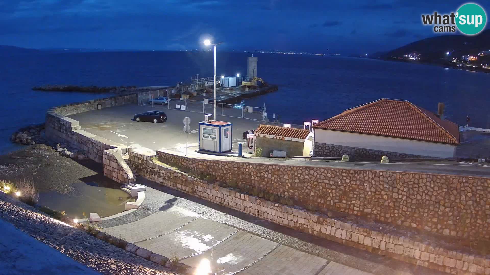 Web kamera Senj luka – Lukobran i svjetionik uživo