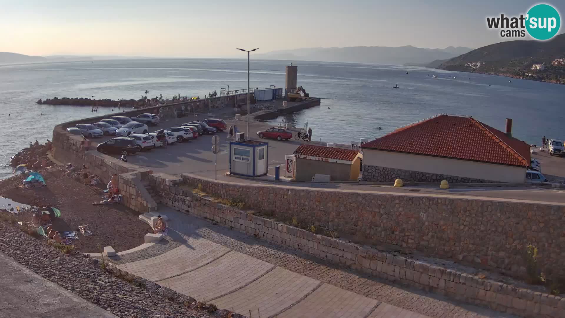 Webcam port de Senj – Vue sur la jetée et le phare