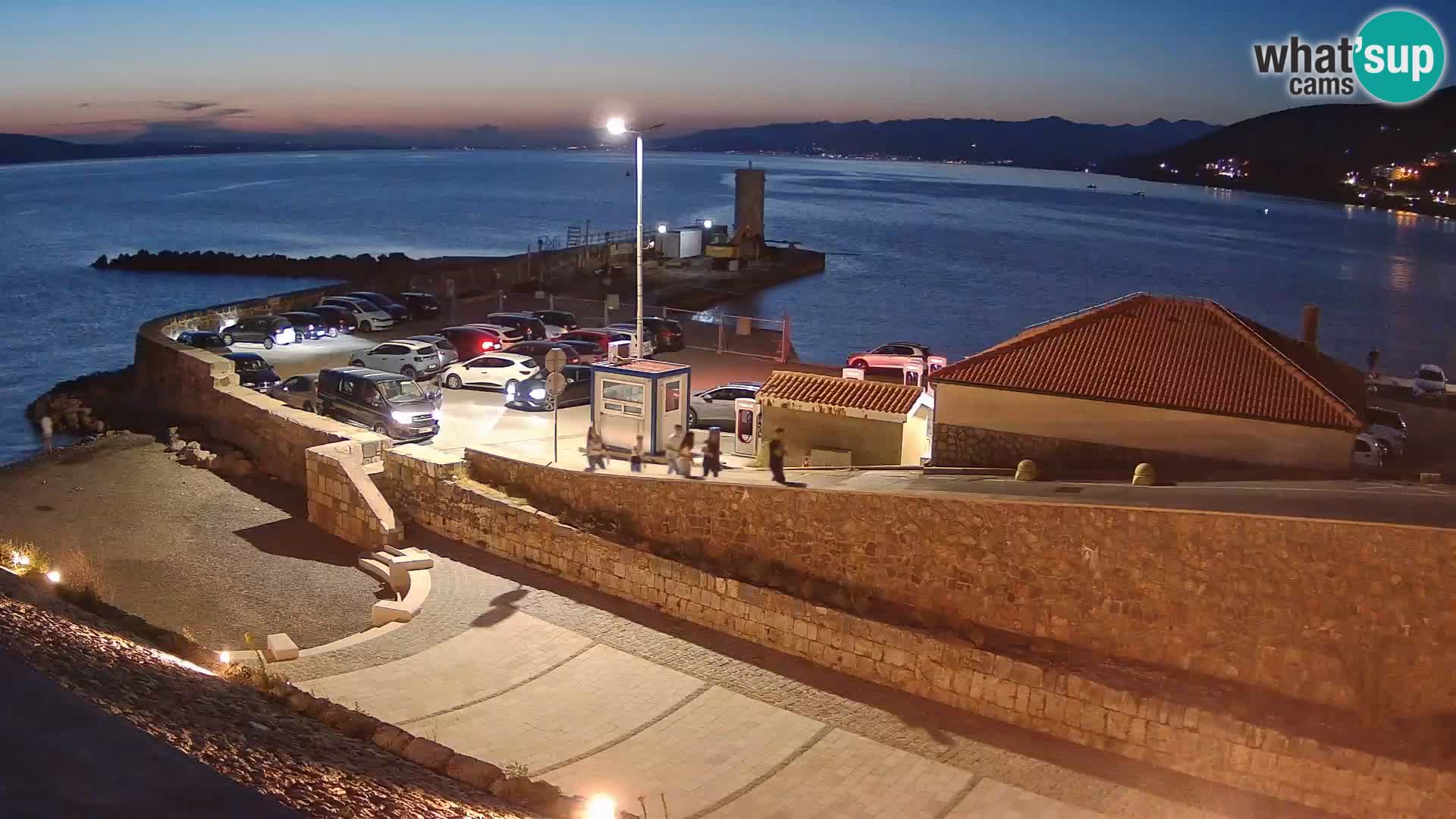 Web kamera Senj luka – Lukobran i svjetionik uživo