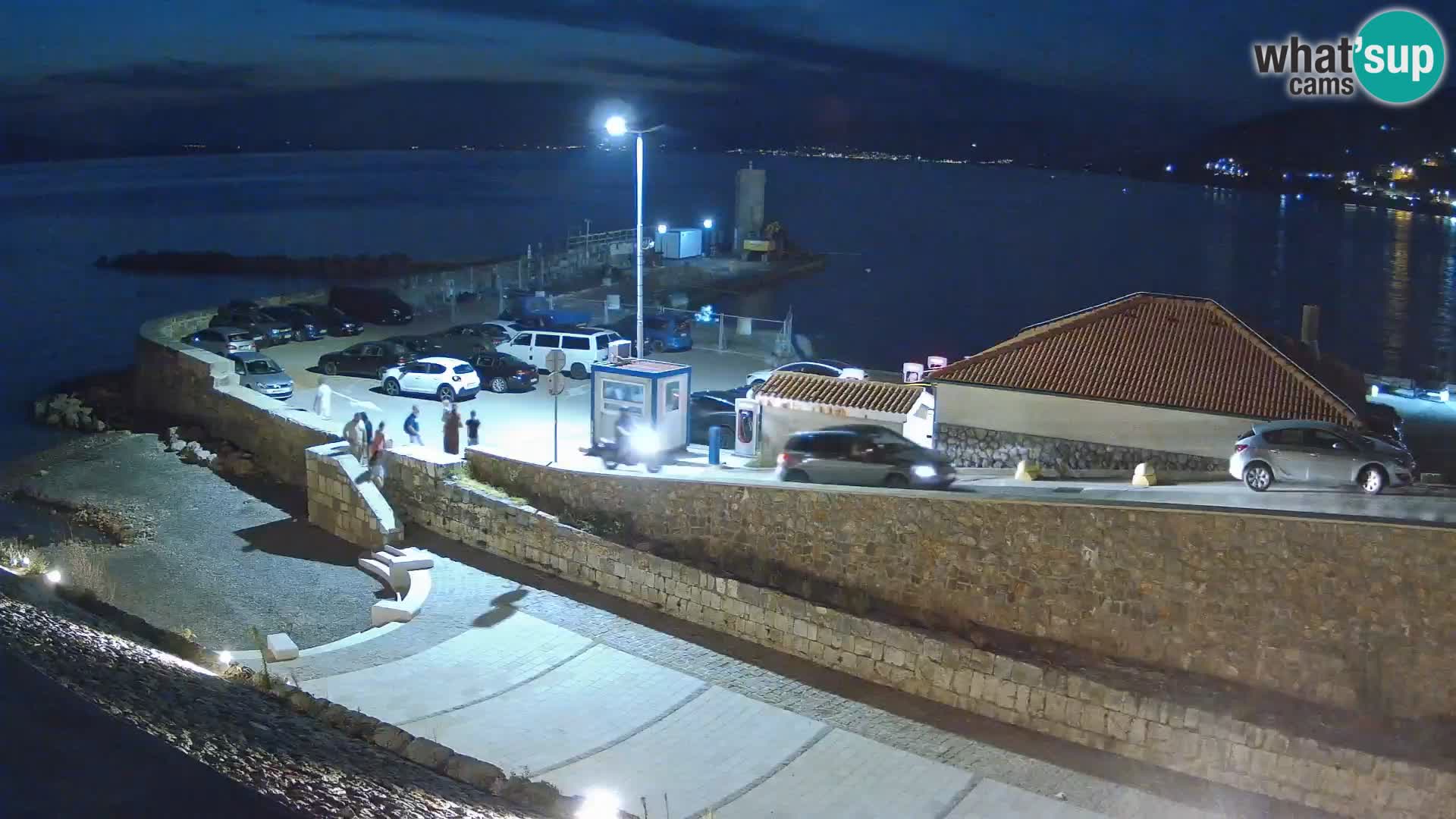 Webcam port de Senj – Vue sur la jetée et le phare