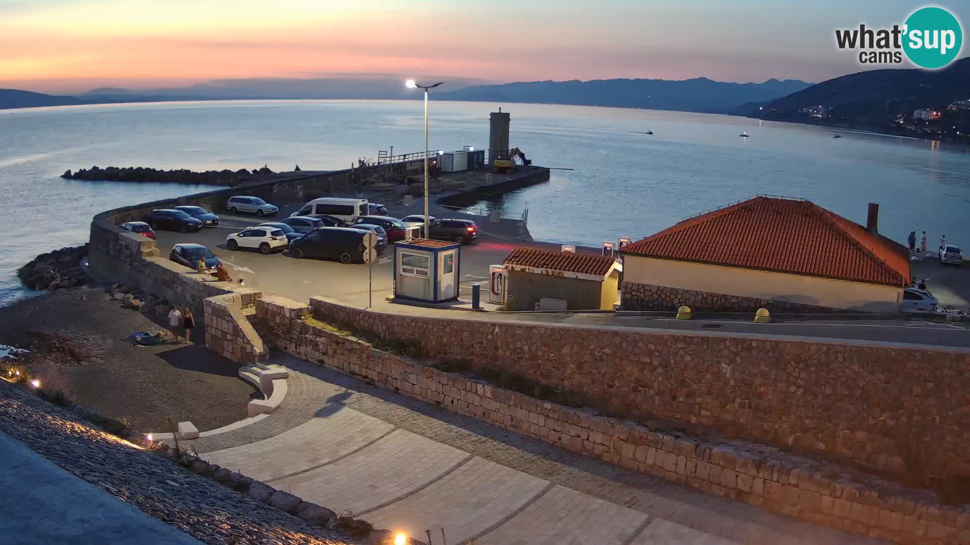 Webcam Porto di Segna – Frangiflutti e Faro in diretta