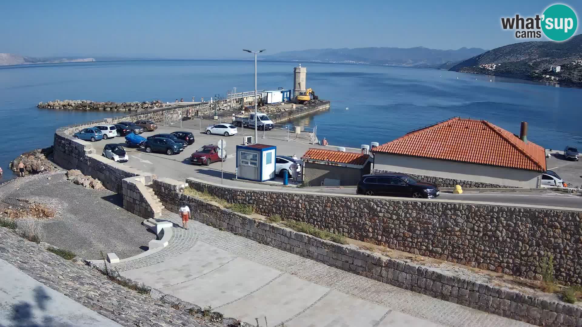 Webcam port de Senj – Vue sur la jetée et le phare