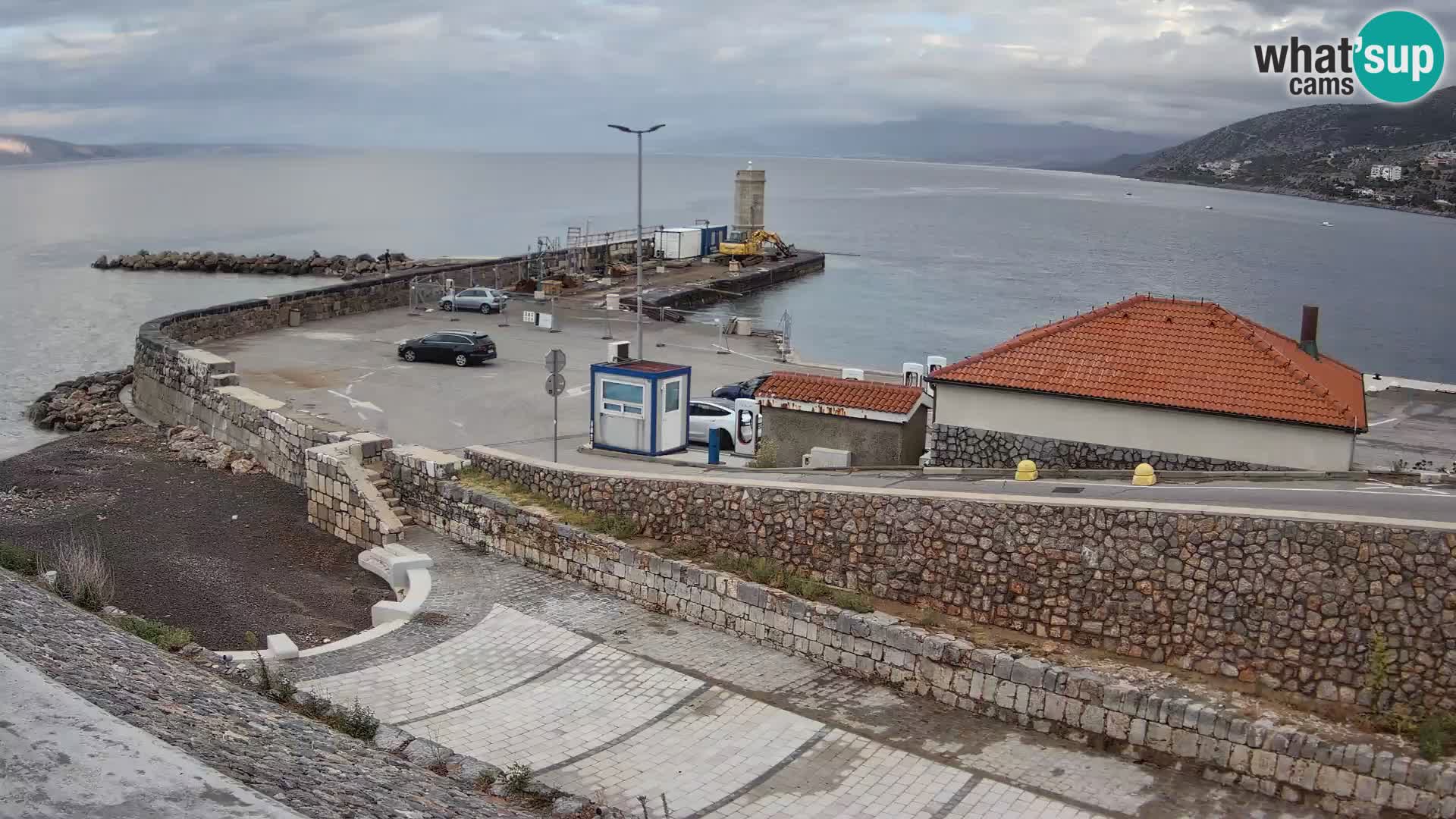 Web kamera Senj luka – Lukobran i svjetionik uživo