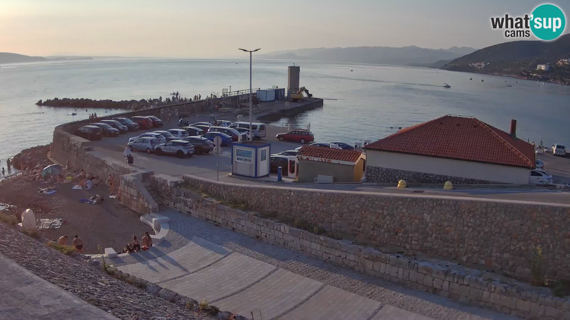 Webcam puerto de Senj – Rompeolas y faro en directo