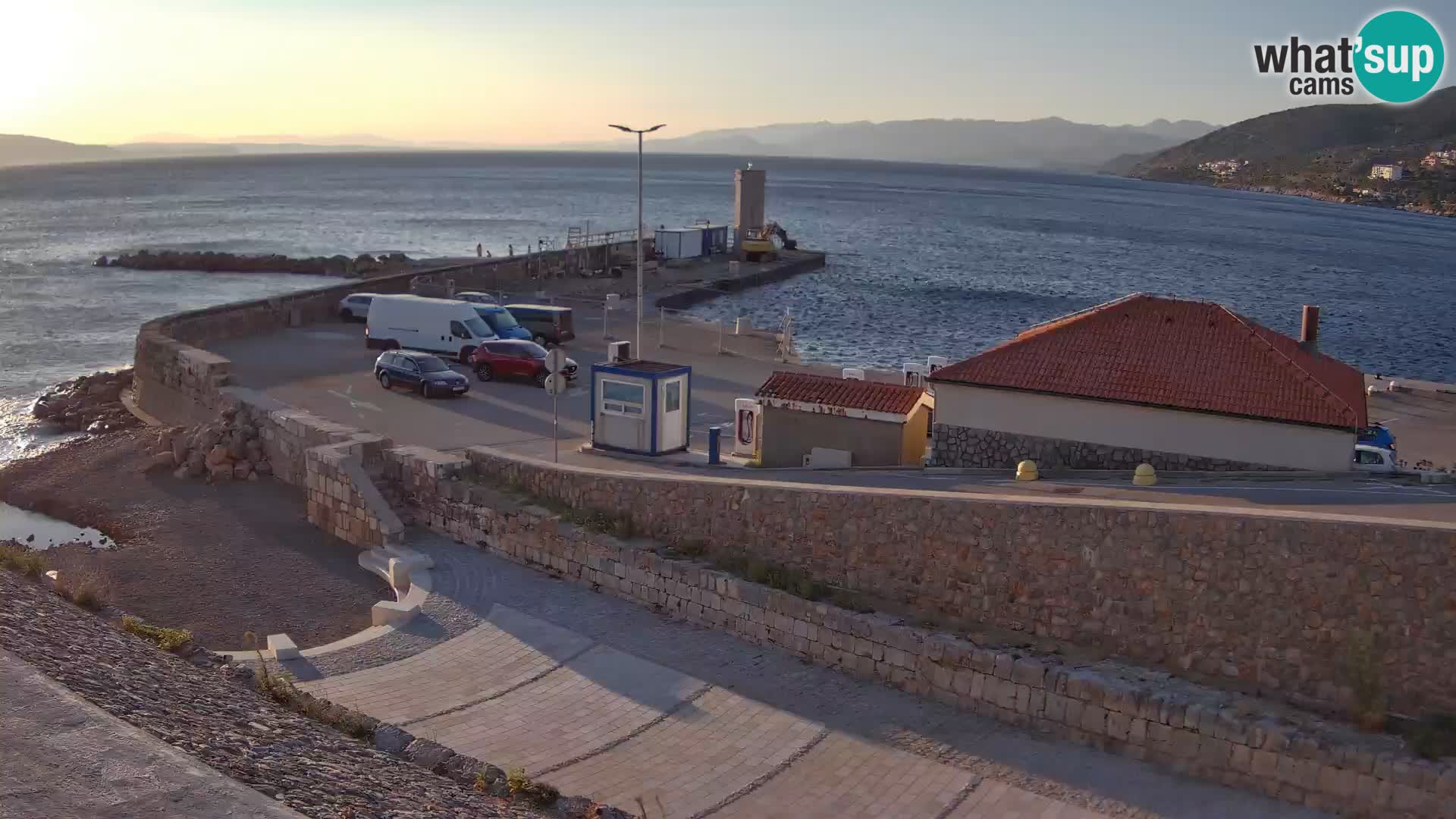 Webcam Porto di Segna – Frangiflutti e Faro in diretta