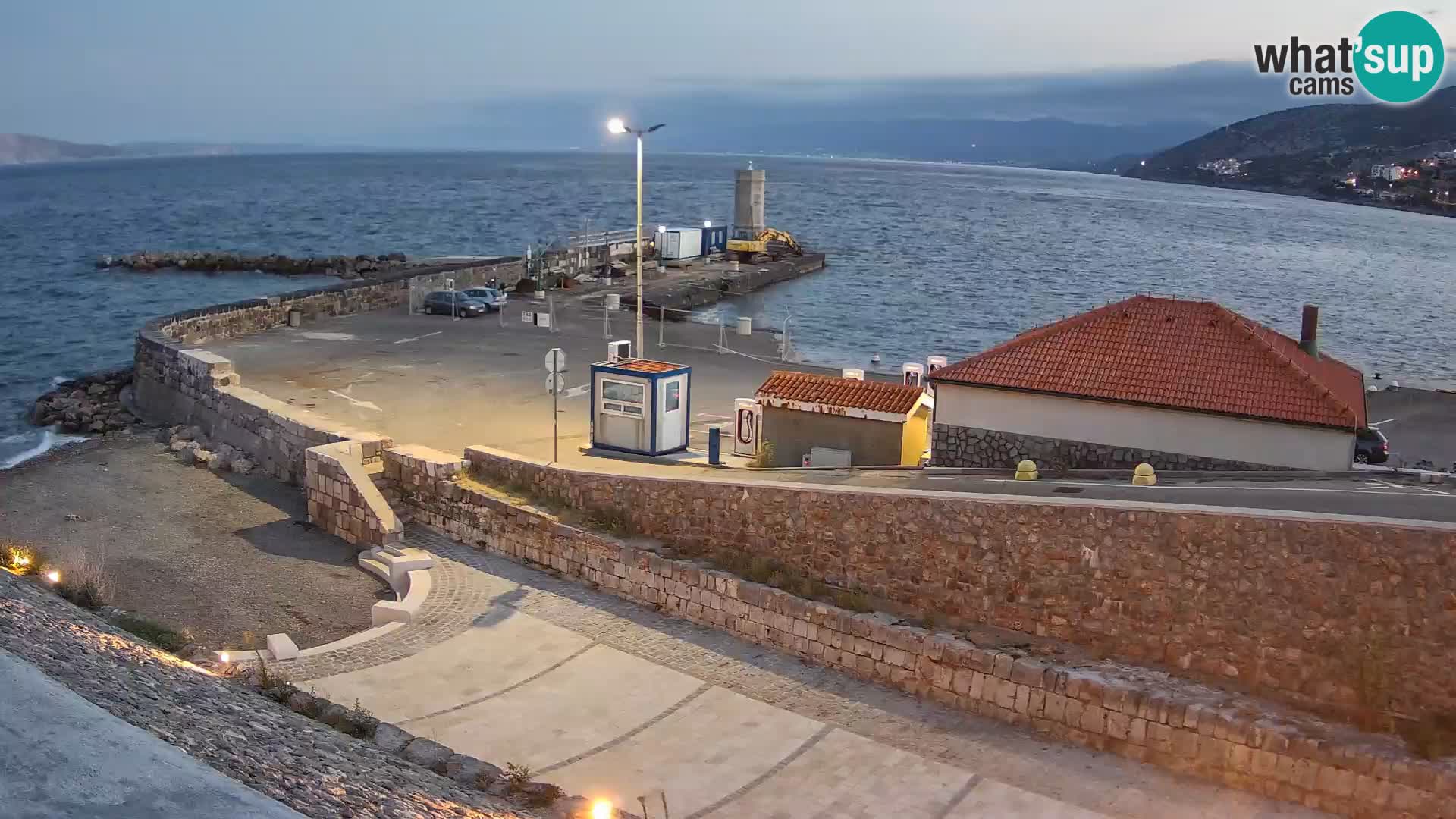 Senj Harbour Webcam – Breakwater & Lighthouse Live View