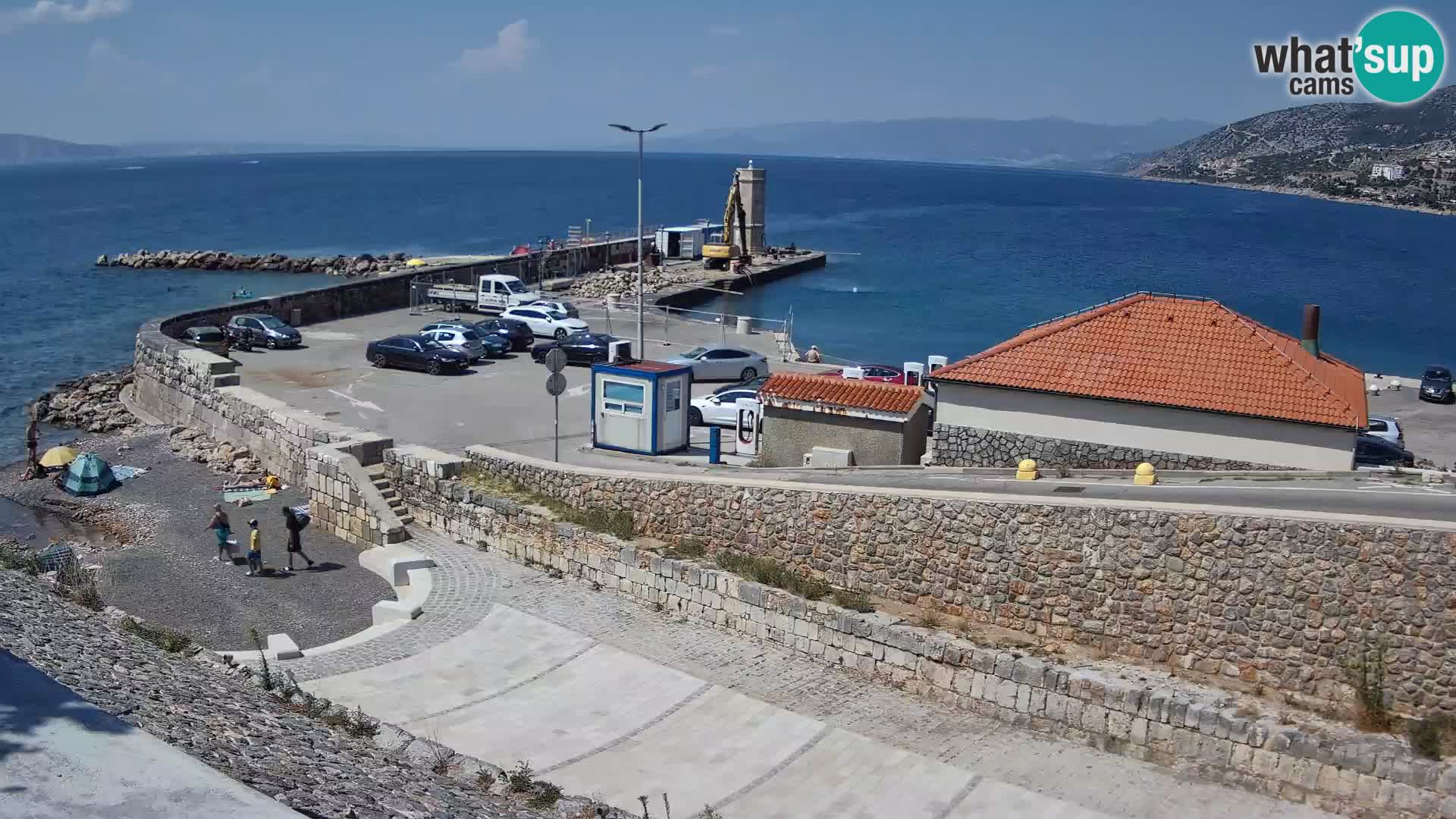 Web kamera Senj luka – Lukobran i svjetionik uživo