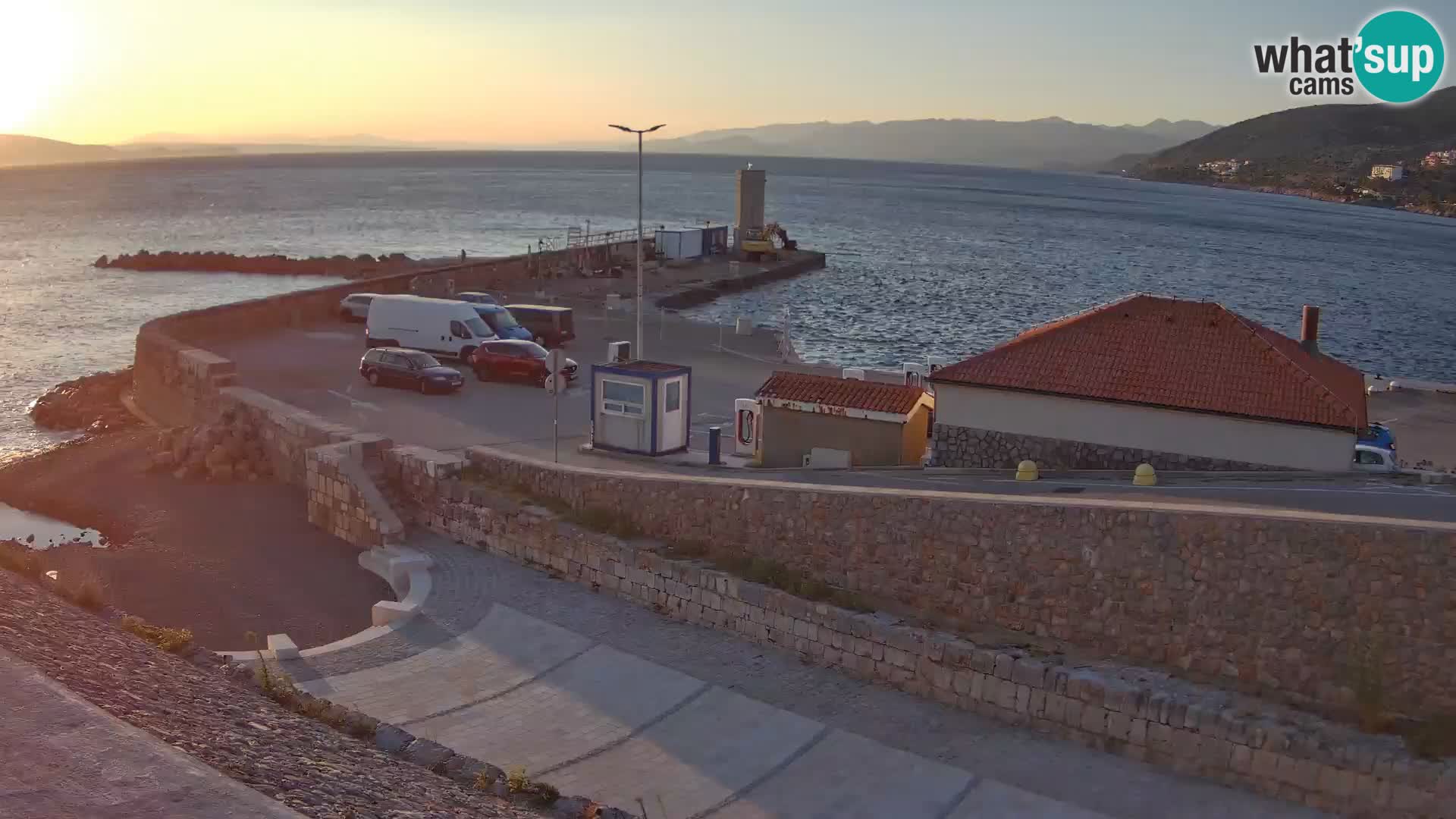 Webcam Porto di Segna – Frangiflutti e Faro in diretta