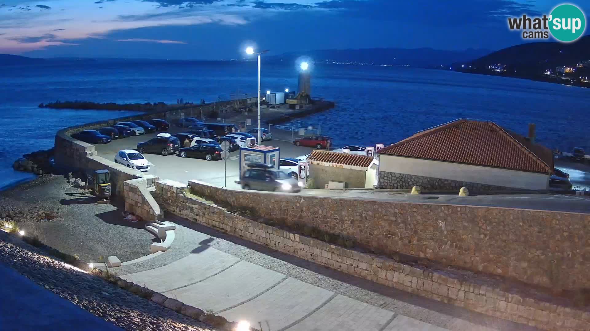Senj Hafen Webcam – Wellenbrecher & Leuchtturm Liveblick