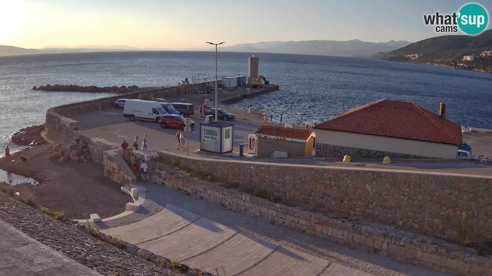 Webcam Porto di Segna – Frangiflutti e Faro in diretta