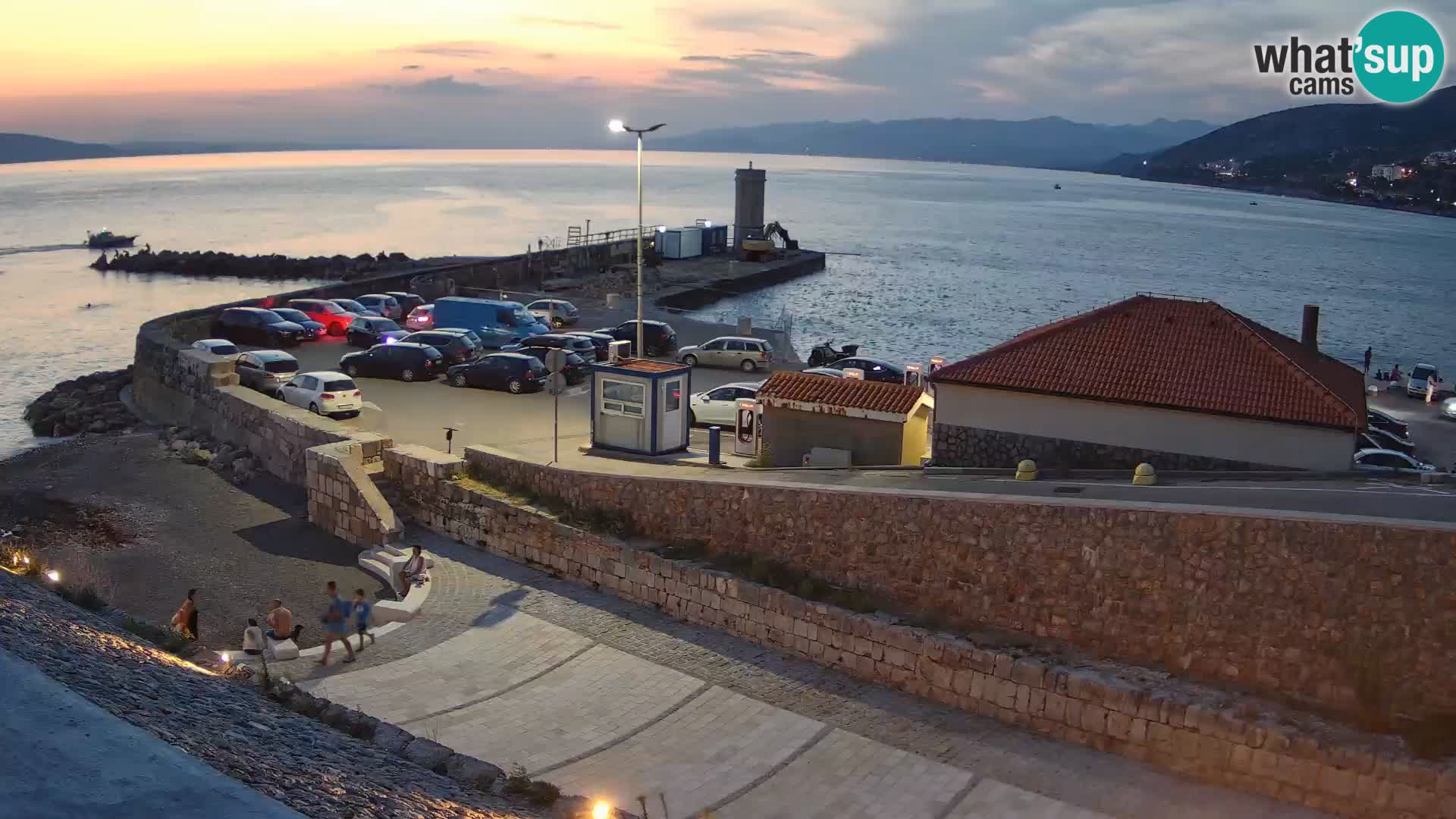 Senj Hafen Webcam – Wellenbrecher & Leuchtturm Liveblick