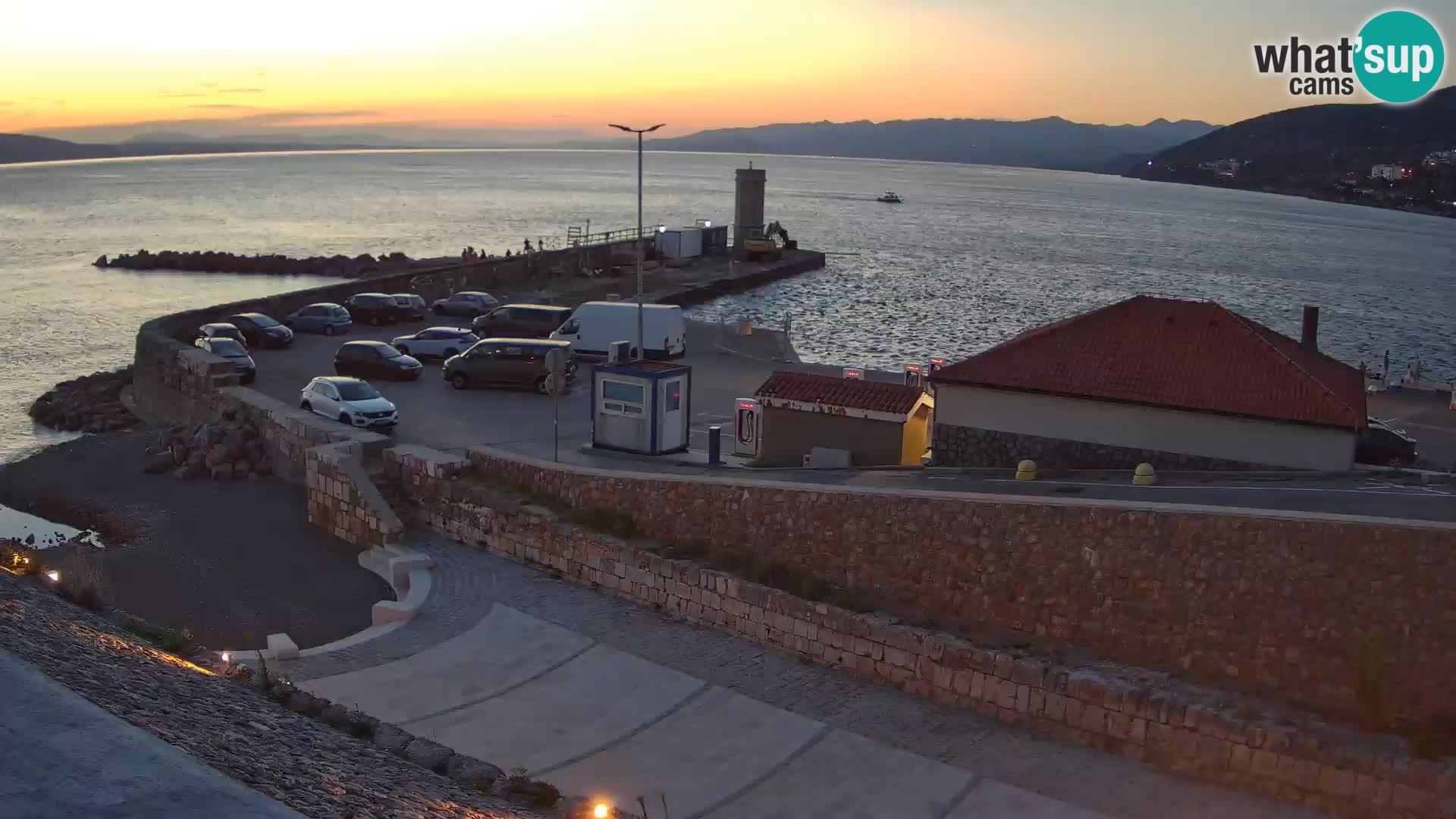 Senj Harbour Webcam – Breakwater & Lighthouse Live View