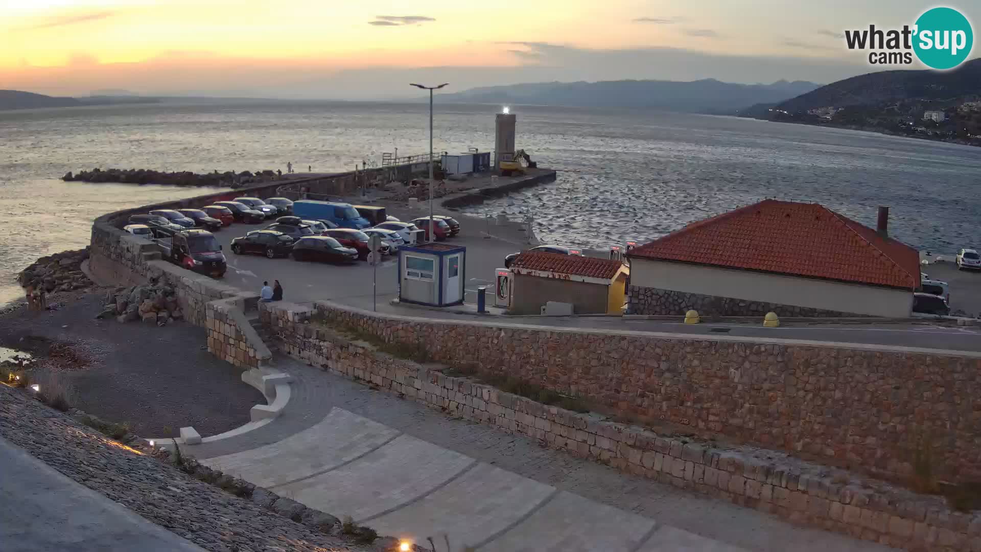 Webcam port de Senj – Vue sur la jetée et le phare