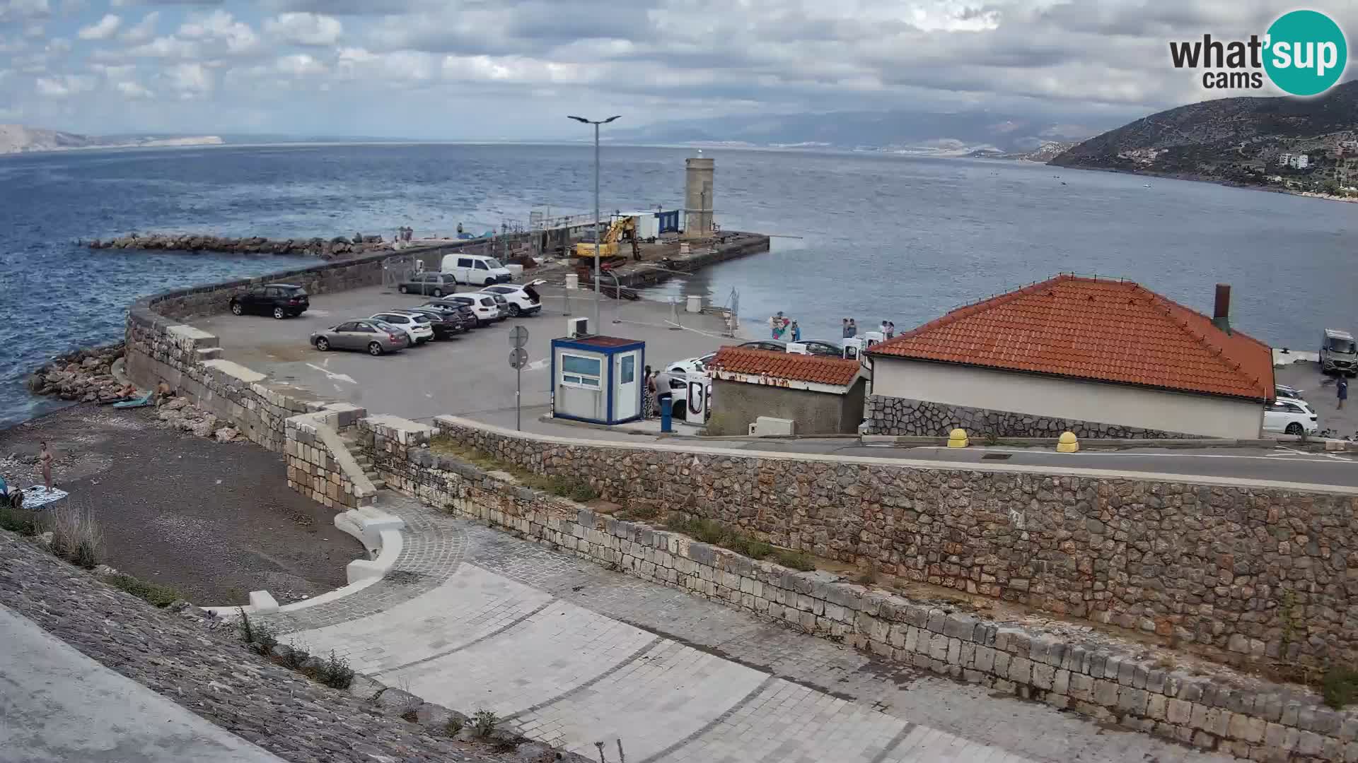Webcam port de Senj – Vue sur la jetée et le phare