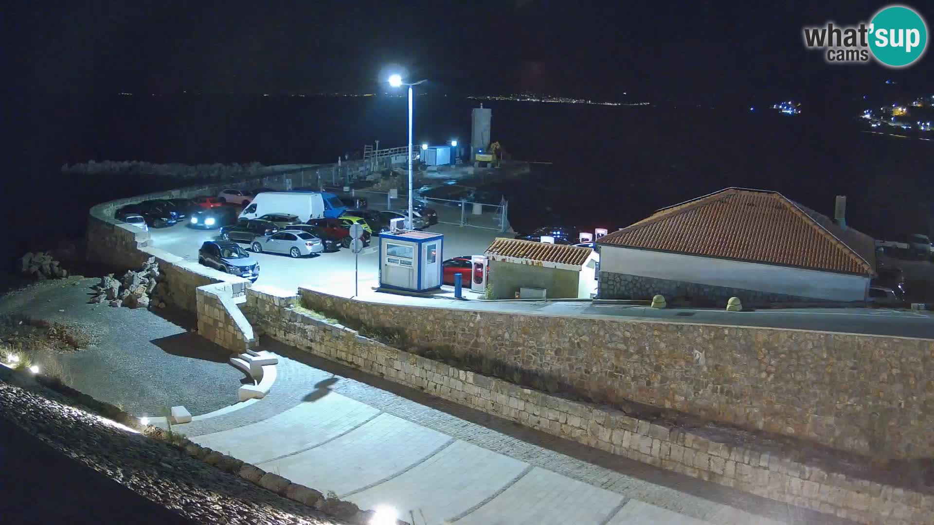 Webcam port de Senj – Vue sur la jetée et le phare